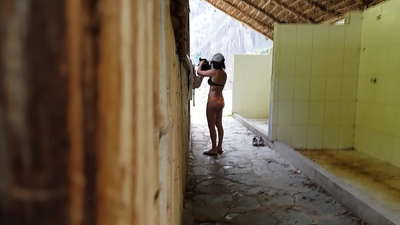 স্প্যানিশ বিশ্ববিদ্যালয়ের সহকর্মীর উপর স্পাই ক্যামেরা